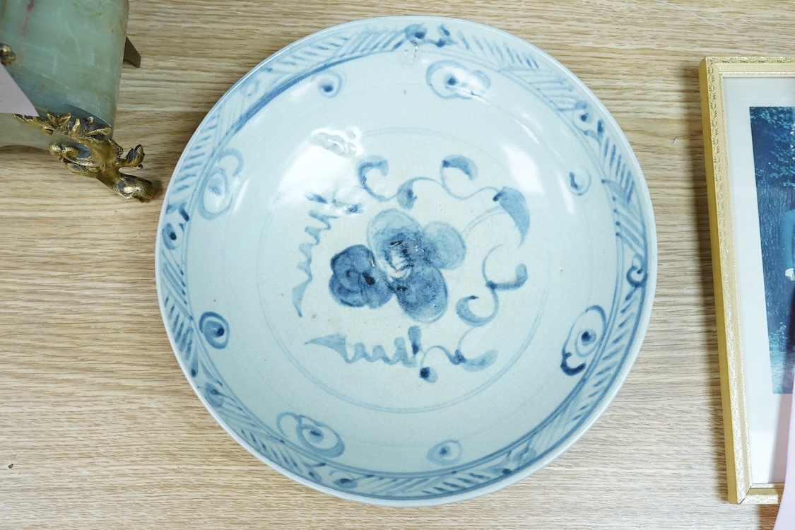 Two Ming Swatow dishes, largest 32cm in diameter